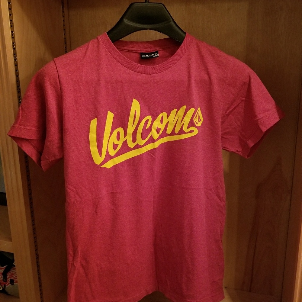 Men's Small Volcom Tee